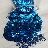 A mix of .062" and .094" Ultra Premium Metallic-Royal Blue Chunky